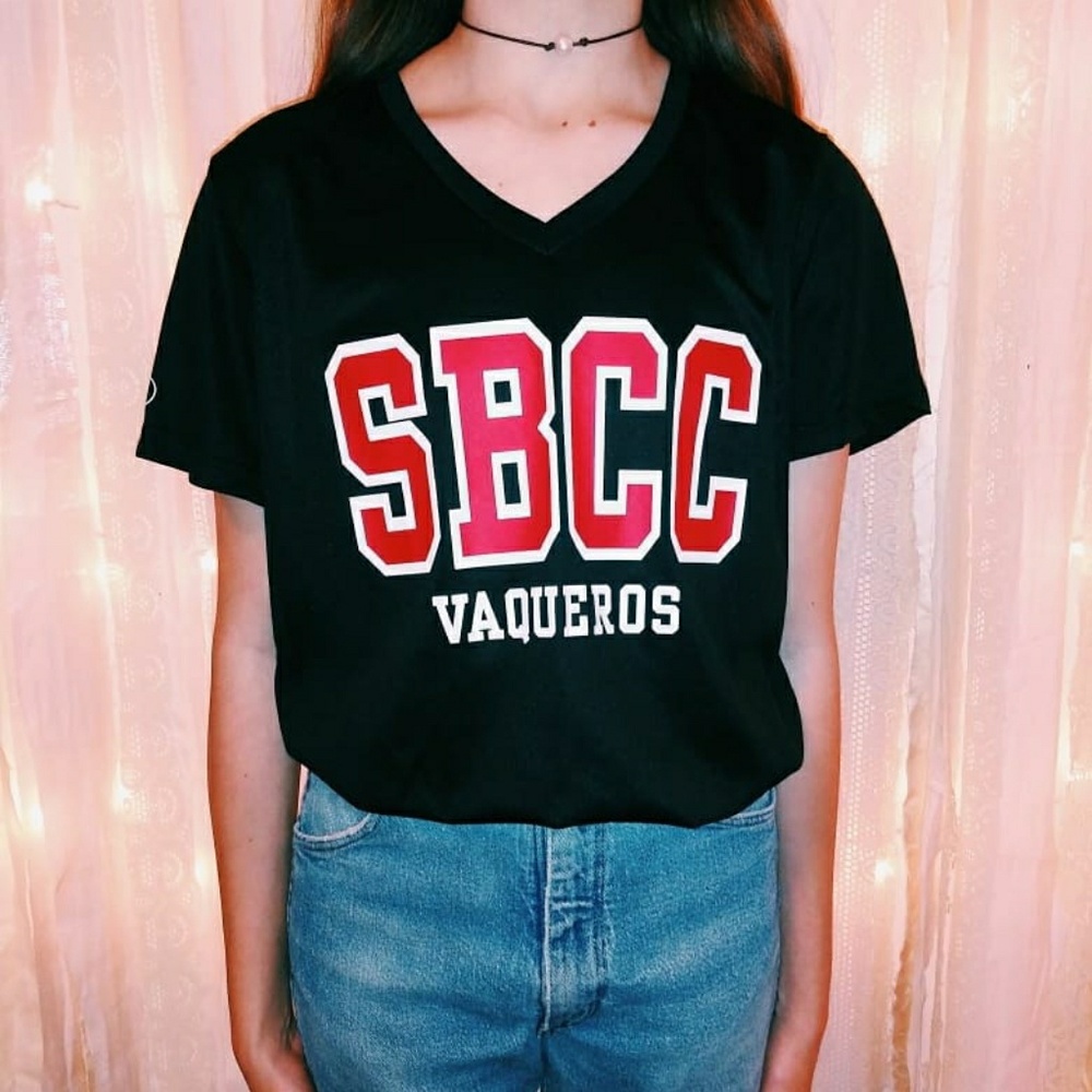 ❀ SANTA BARBARA CITY COLLEGE V-NECK ❀